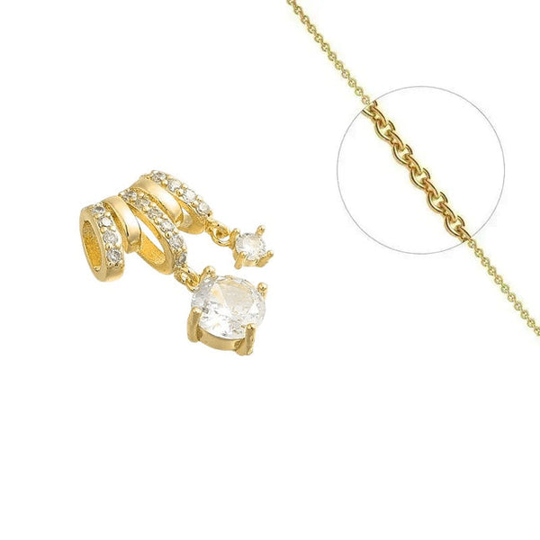 Goldkette und runder Charm-Anhänger mit eingefassten Zirkoniasteinen